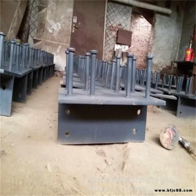 防落梁擋塊 方鋼橫梁 供應(yīng)商鋼橫梁防落梁擋塊鋼橫梁