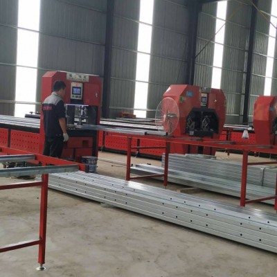 江蘇婦嬰用品貨架打孔機 槽鋼全自動打孔機 槽鋼液壓沖床操作介紹