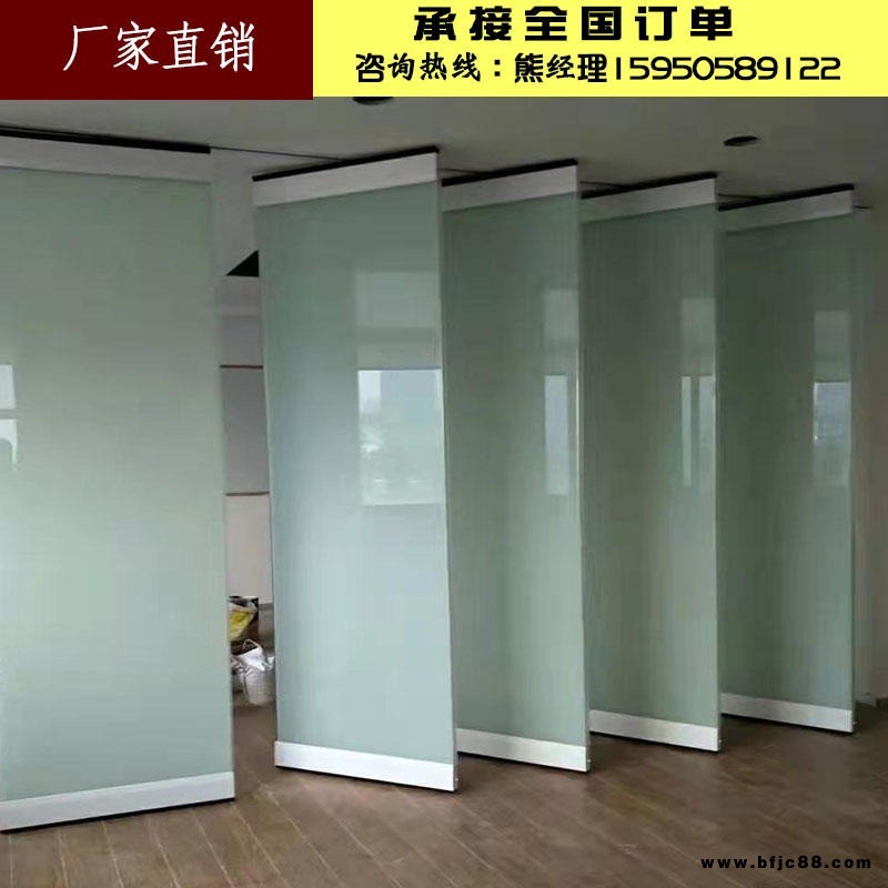 南京玻璃活動隔斷 65型酒店活動隔斷 鏡面?？烧郫B推拉屏風(fēng)隔斷 活動隔斷批發(fā) 展廳活動隔斷 酒店活動隔斷 美尊疊廠家批發(fā)
