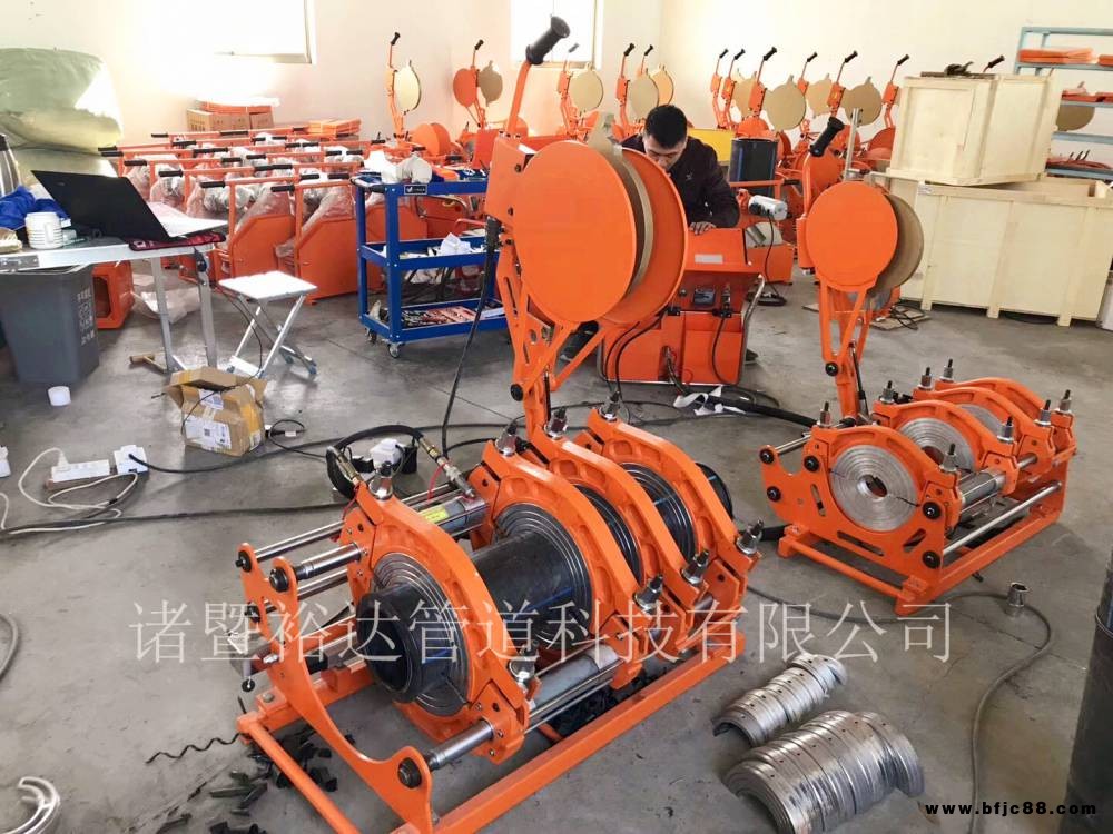 濟(jì)南全自動pE管熱熔焊機(jī)pe管全自動熱熔焊機(jī)裕達(dá)T廠家