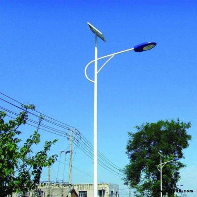 張家口農(nóng)村路燈廠家 新農(nóng)村路燈6米接電led燈一般價(jià)錢