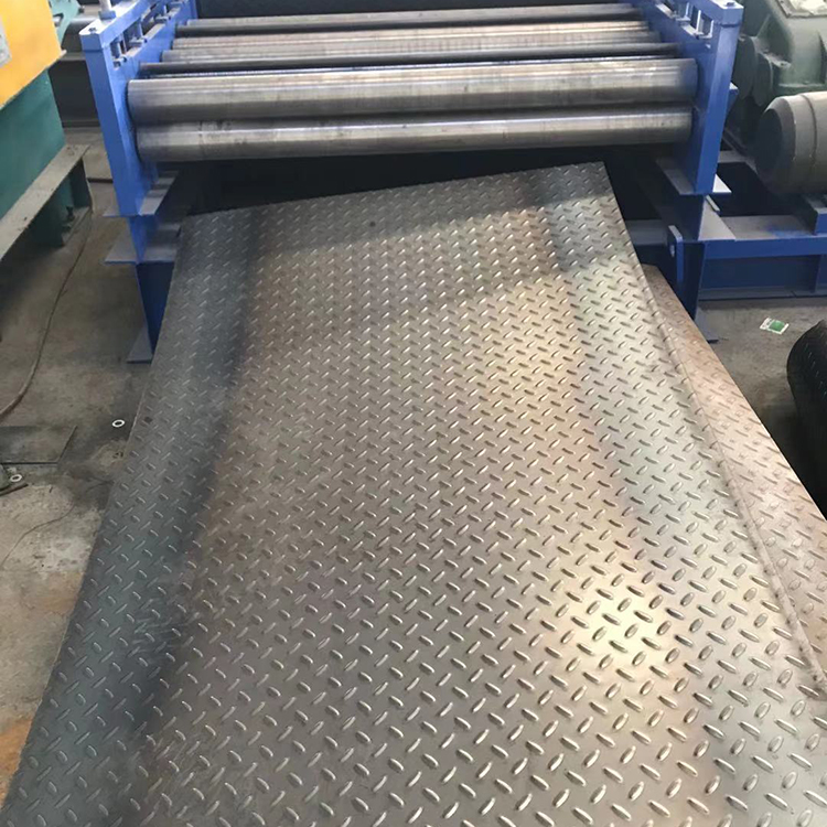 3mm防滑板壓花機(jī) 扁鋼壓花機(jī) 鑫威達(dá) 大量出售 行情價(jià)格