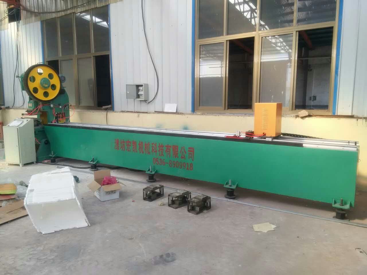 濰坊宏凱專業生產角鋼全自動送料機 角鋼數控沖孔機示例圖1