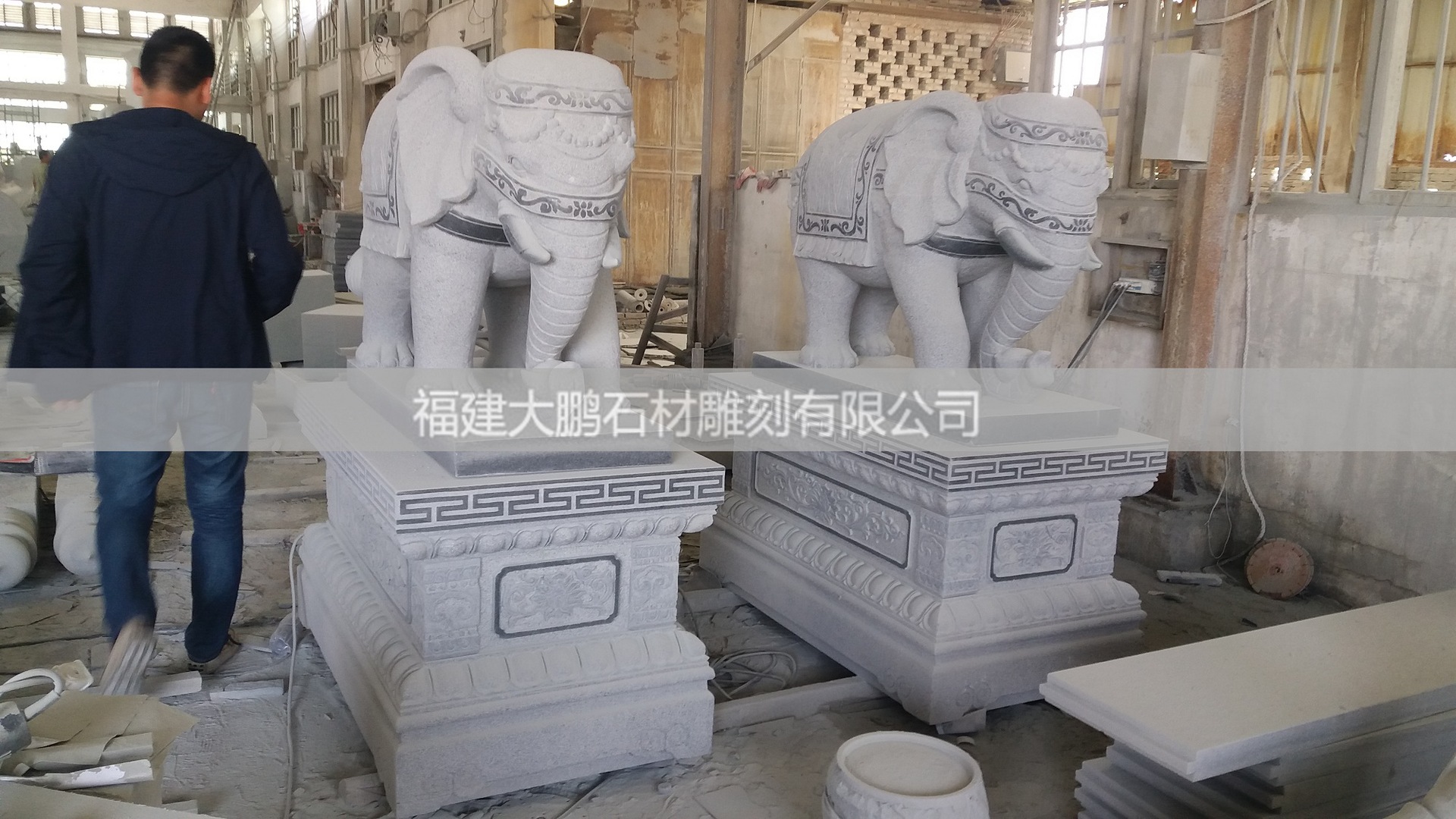 石雕大象廠家直銷 石雕大象酒店別墅門口大象擺件天然石材示例圖14