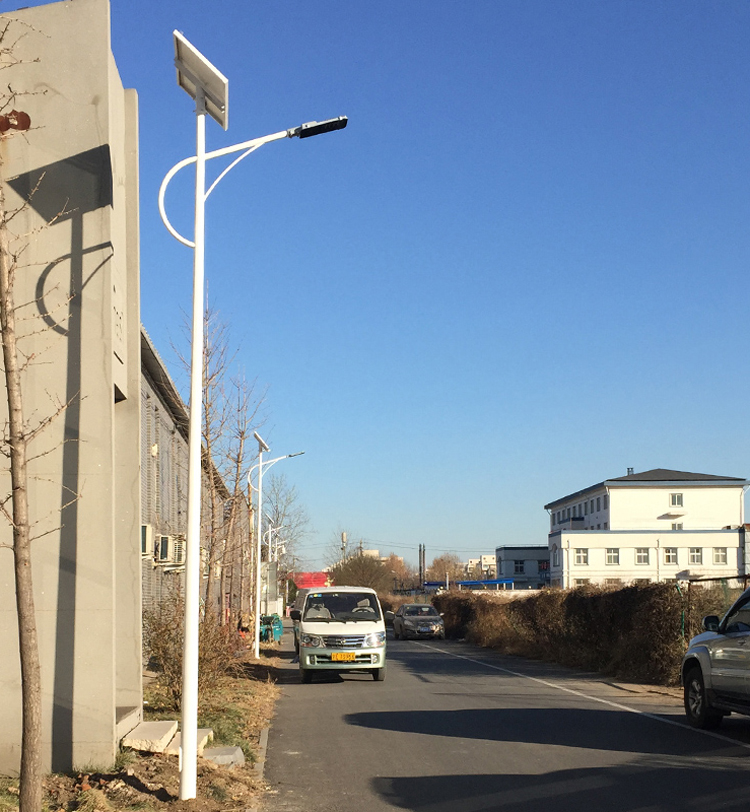 滄州6米太陽能路燈廠 新農(nóng)村路燈6米接電led燈	工廠定制