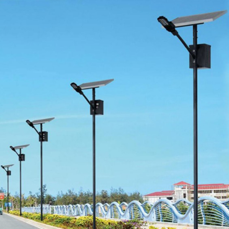 北京太陽能led路燈廠家 10米路燈桿廣場led燈	 一體化太陽能路燈
