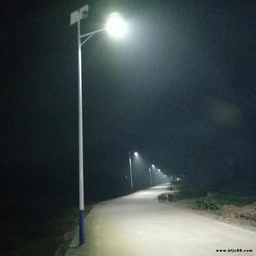 太陽能led路燈桿 A字桿道路燈 5米6米7米8米高桿燈 挑臂路燈廠家 新農(nóng)村太陽能路燈 戶外高桿燈 太陽能庭院燈廠家