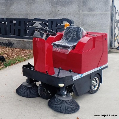 清掃車  圣倍諾  無錫小型駕駛式電動車庫清掃車  1200A  包物流
