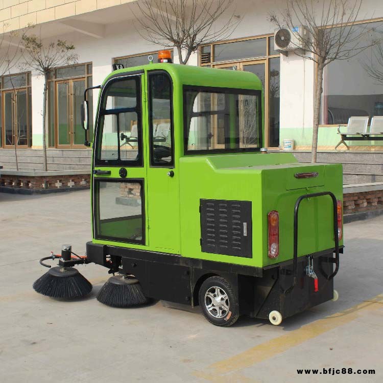 小型清掃車景區小型清掃車 駕駛式小型掃路車 盛達 可以實地試車