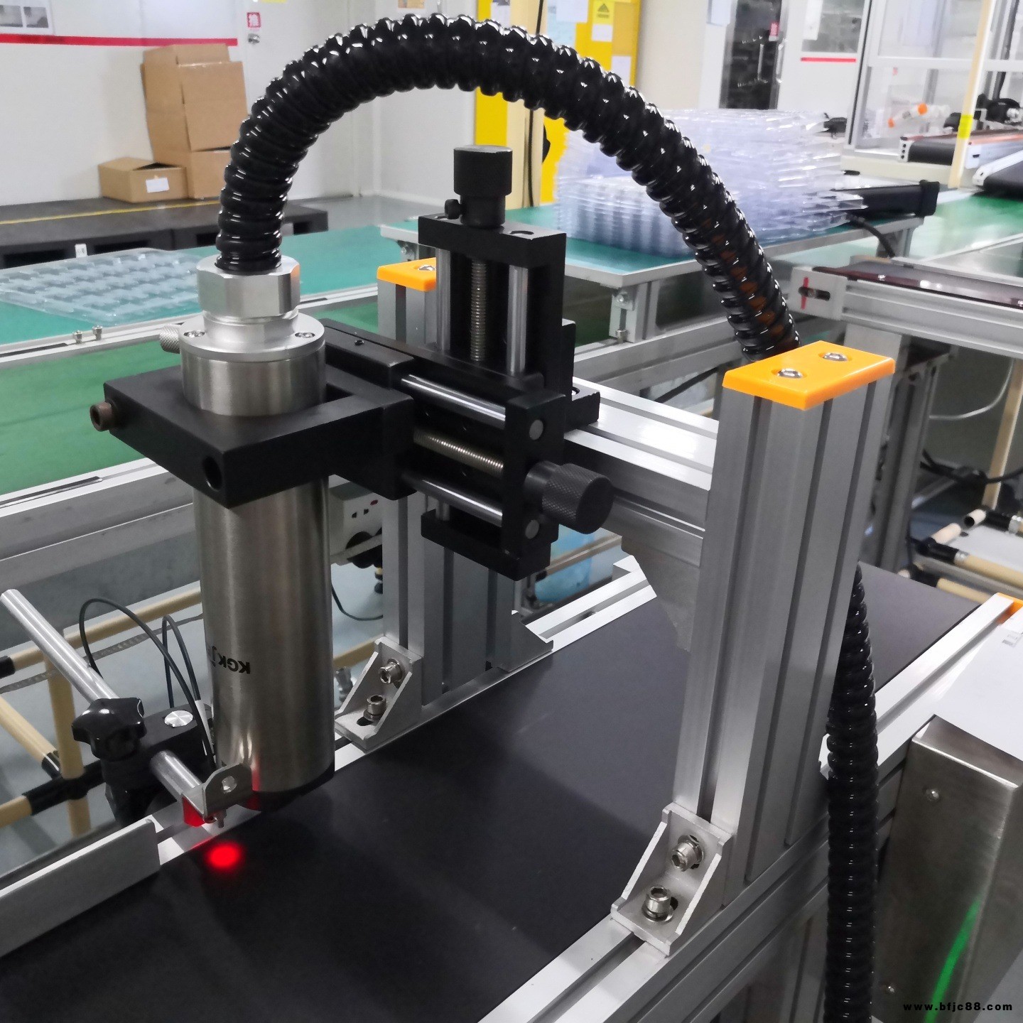 藍新 五金汽配用 五金噴碼機 管材噴碼機 汽配噴碼機
