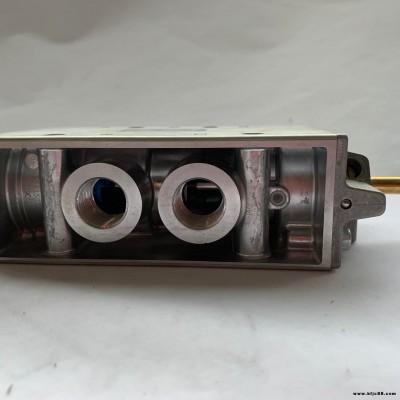 FESTO/費(fèi)斯托 MEBH-5/3G-D-3-ZSR-C 電磁閥