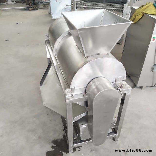 全自動牛蹄脫毛機(jī)  600型全自動不銹鋼乳膠旋轉(zhuǎn)脫毛機(jī)