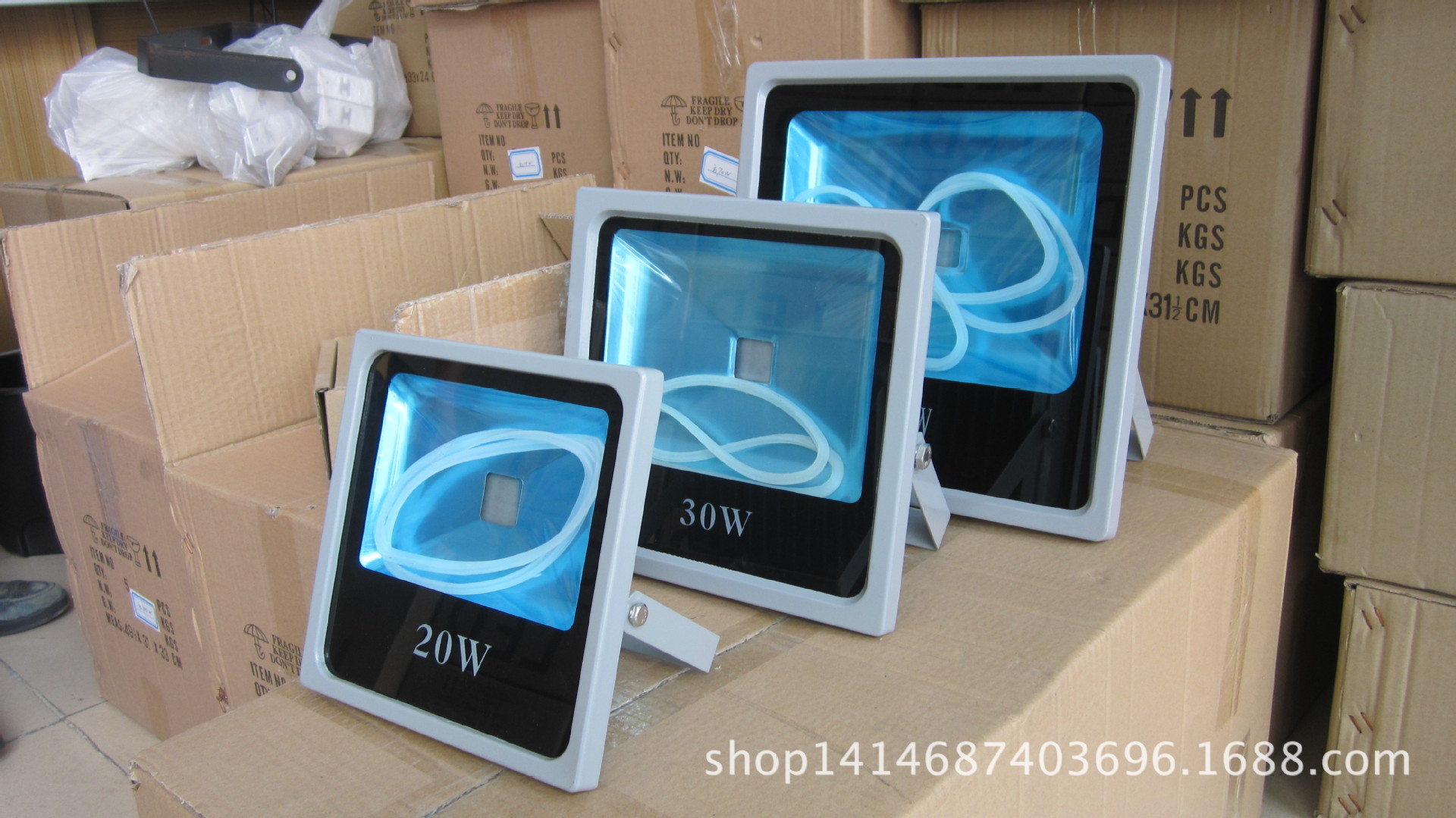 新款大功率LED 250W四方投光燈  泛光燈外殼示例圖3