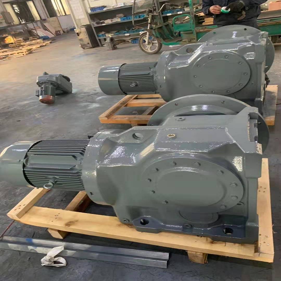FA57R37DR63S4齒輪減速箱 FF107R77DV100M4蝸桿減速器