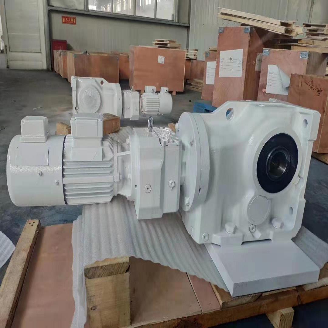 FA87DRS112M4齒輪減速箱 FF157R97DRE100M4蝸桿減速器