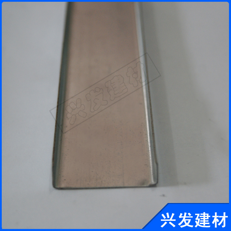 廠家直銷38穿心輕鋼龍骨 U型鍍鋅 吊頂隔墻專用38主輕鋼龍骨示例圖9