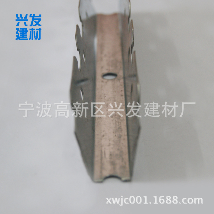 廠家直銷輕鋼龍骨 U型吊頂卡式龍骨 加固耐用輕鋼龍骨示例圖5