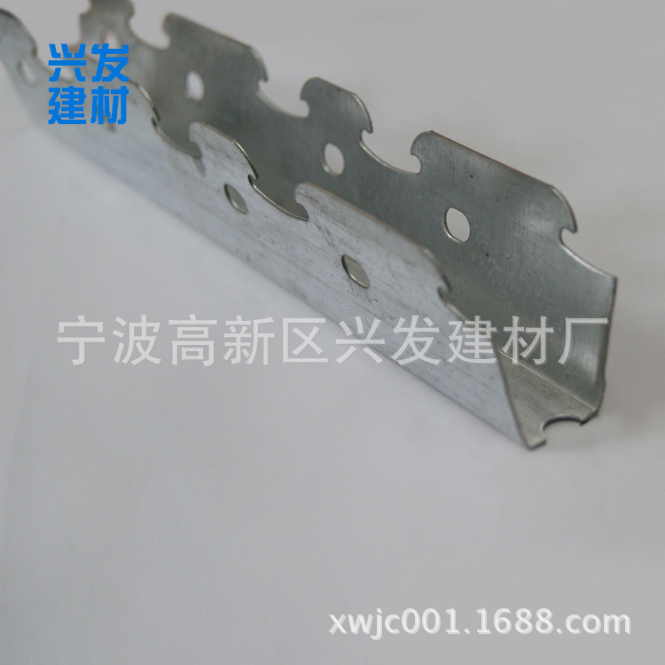 廠家直銷輕鋼龍骨 U型吊頂卡式龍骨 加固耐用輕鋼龍骨示例圖7