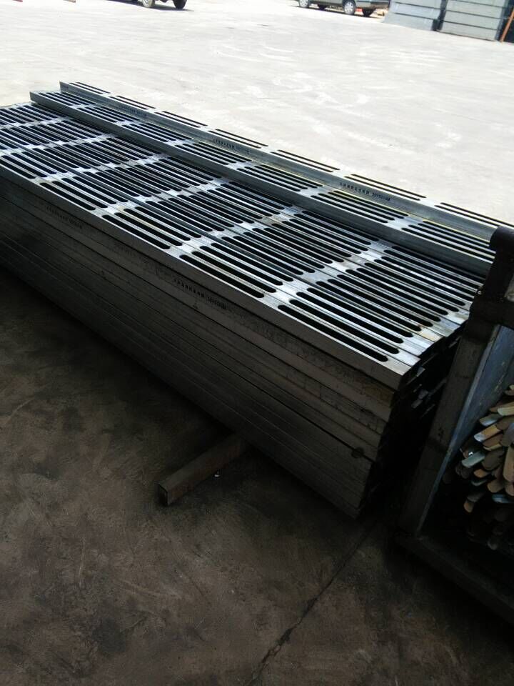 大連機床廠大型數(shù)控自動鋼木龍骨沖孔機 自動機高精度數(shù)控示例圖27