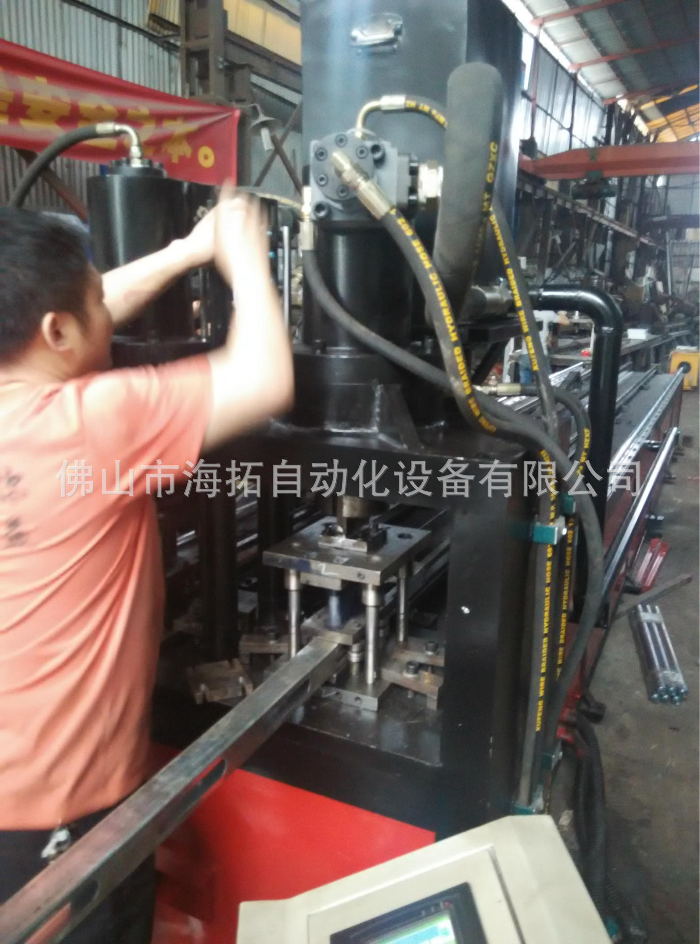 大連機床廠大型數(shù)控自動鋼木龍骨沖孔機 自動機高精度數(shù)控示例圖1