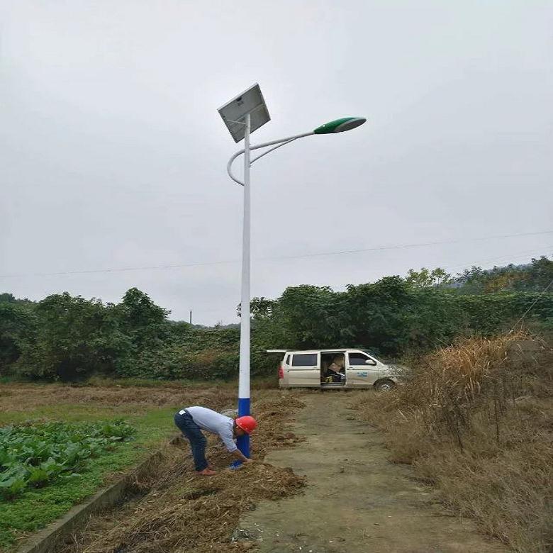 和布克賽爾太陽能路燈和布克賽爾太陽能路燈價格廠家直銷