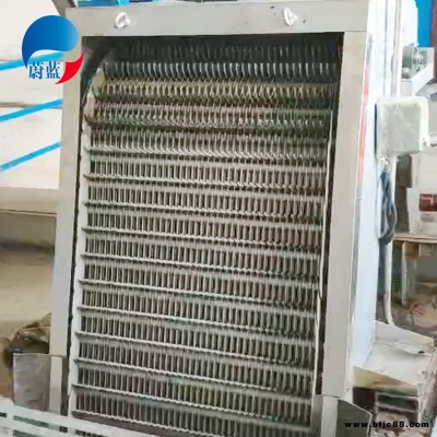 蔚藍(lán) 回轉(zhuǎn)式格柵除污機 耙齒格柵清污機 屠宰廠污水撈渣機 不銹鋼細(xì)格柵 生產(chǎn)廠家