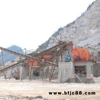 二手建筑垃圾破碎機移動破碎機石灰破碎機   水泥破碎機