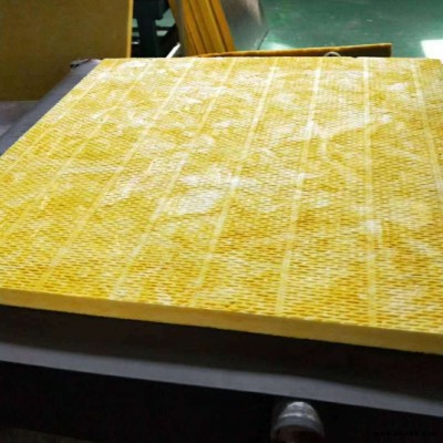 裕威康廠家生產(chǎn)銷售玻璃棉保溫制品 玻璃棉保溫板 離心玻璃棉板 憎水隔熱玻璃棉板 玻璃棉吸音板