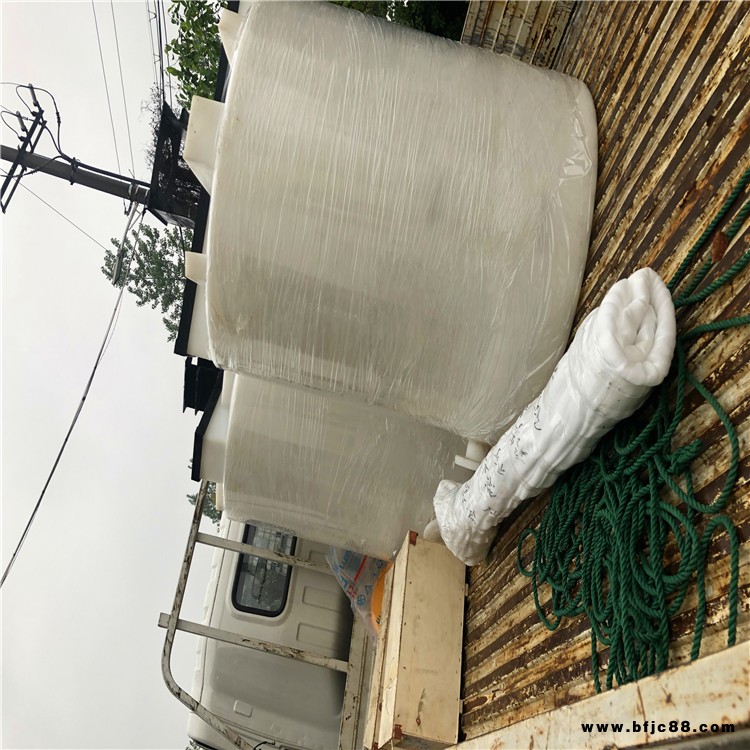 配套攪拌電機涼水攪拌罐 2立方苯磺酸加藥罐 甬誠批發冷卻設備配套藥劑罐